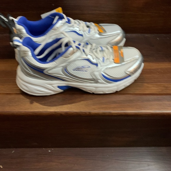 New Blue Silver  Avia 5000 Performance Genuine Leather Sneakers Women's Size 8 - Picture 3 of 10